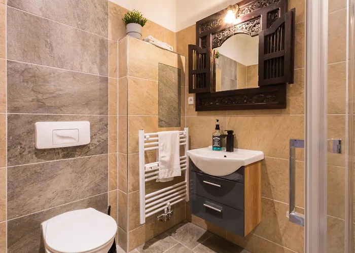 Doppelzimmer Ii Gaestezimmer In Mit Gemeinschaftsbad Und Gemeinschaftskueche Séjour chez l'habitant *